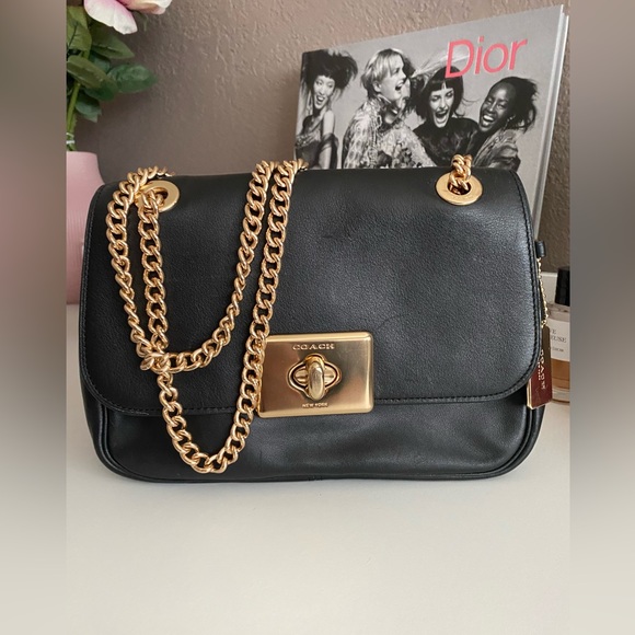 Coach Handbags - Coach Cassidy chain strap shoulder bag